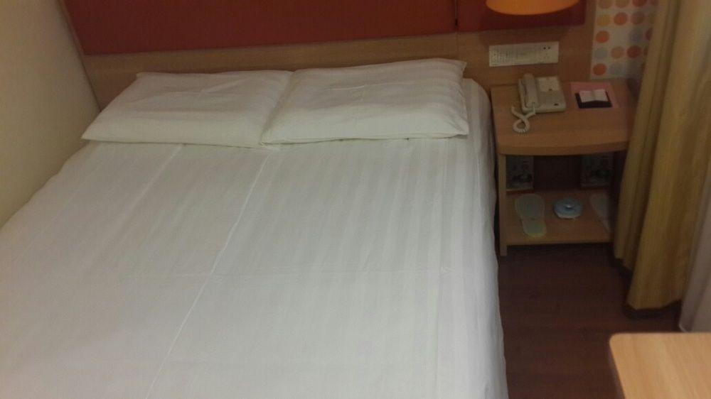 Home Inn Guangzhou Exterior photo