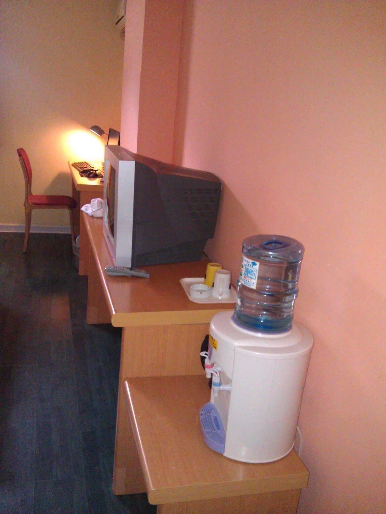 Home Inn Guangzhou Exterior photo